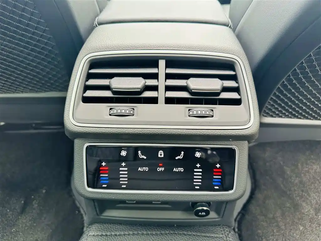 Audi A6L 2025 45 TFSI Premium Sport фото 11