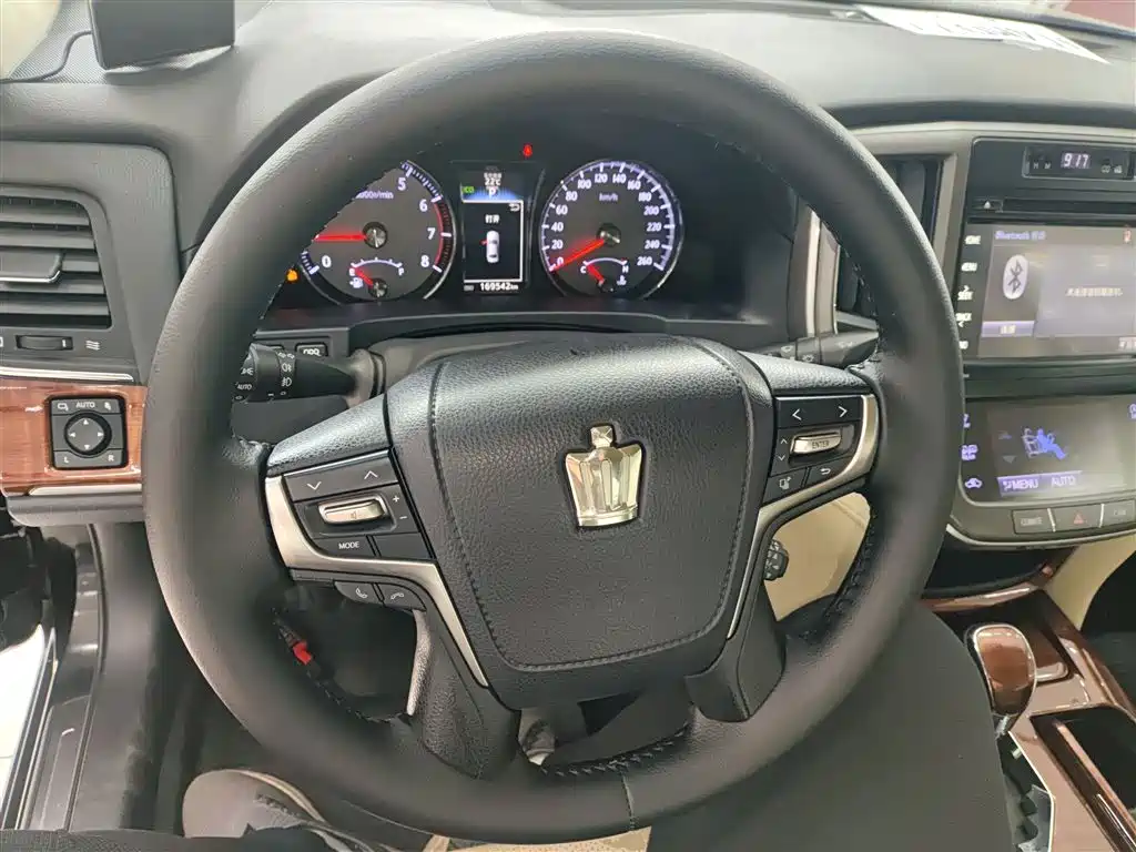 Toyota Crown 2015 2.0T Pioneer фото 7