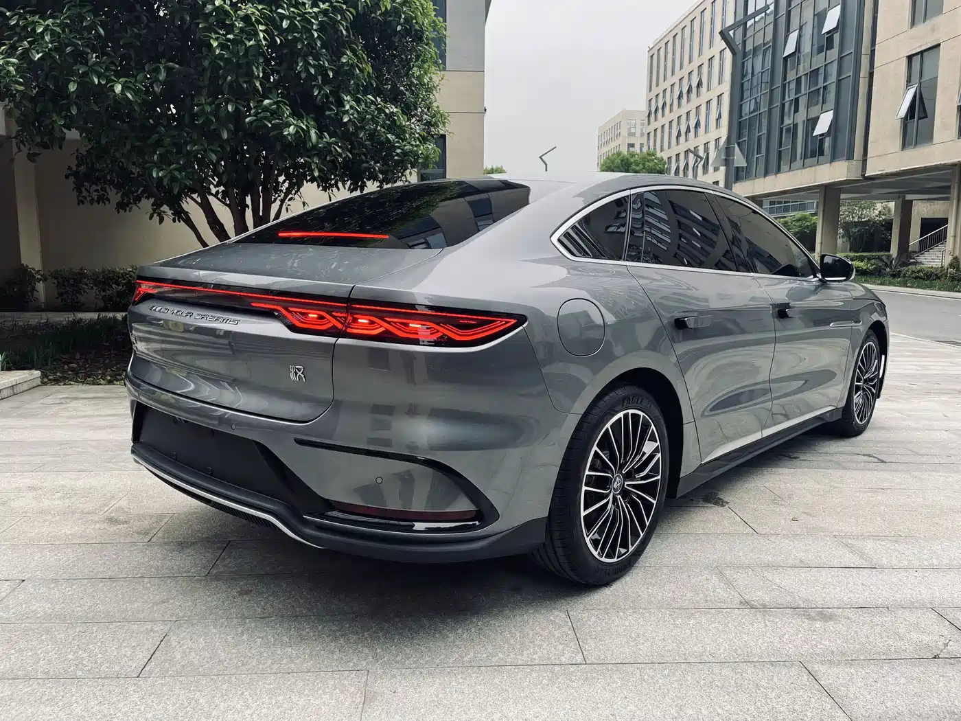 BYD HAN