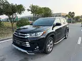 Photo 1 - Toyota Highlander