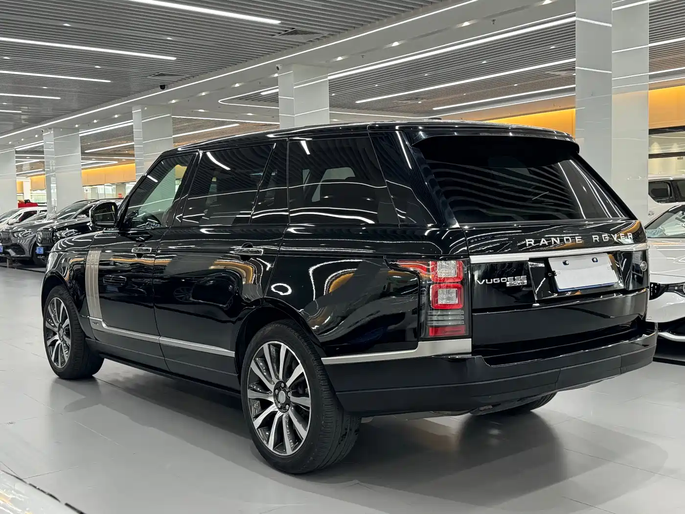 Land Rover Range Rover 2016 3.0 SC V6 Vogue SE Ultimate Autobiography LWB фото 5