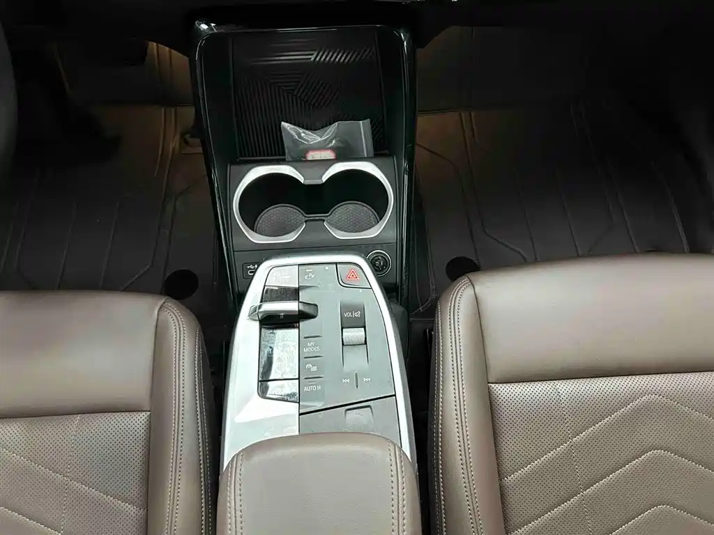 BMW X1 2023 sDrive20Li X Design Package фото 5