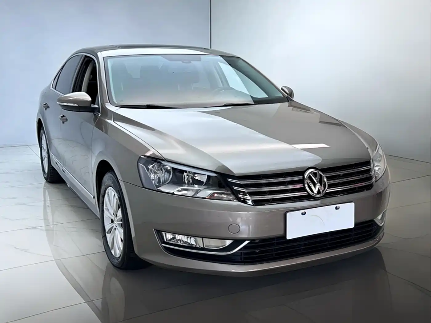 Volkswagen Passat 2014 2014 1.8TSI DSG Luxury Edition