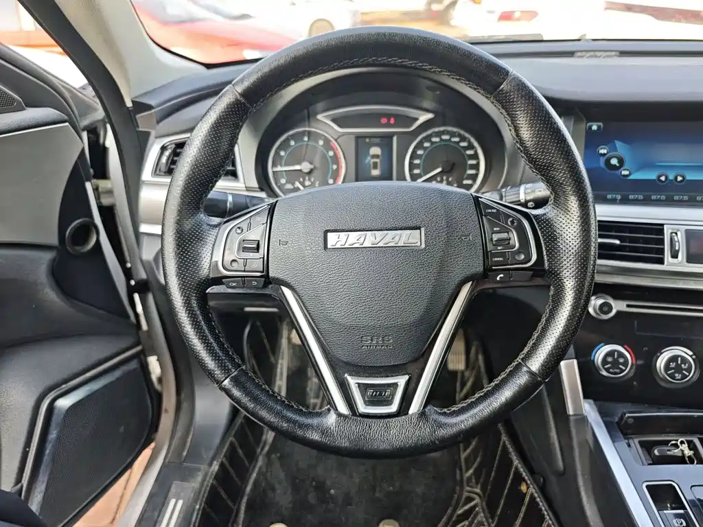 Фото 11 - Haval H7