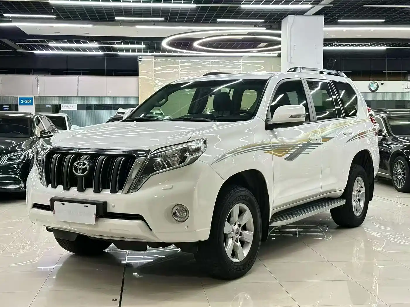 Toyota Prado 2014 4.0L Automatic TX-L фото 10