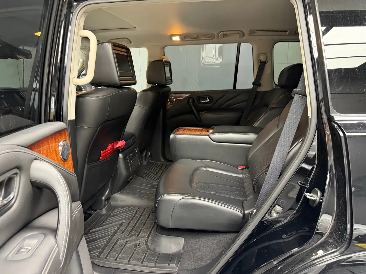 Infiniti QX80 2017 2016 5.6L 4WD