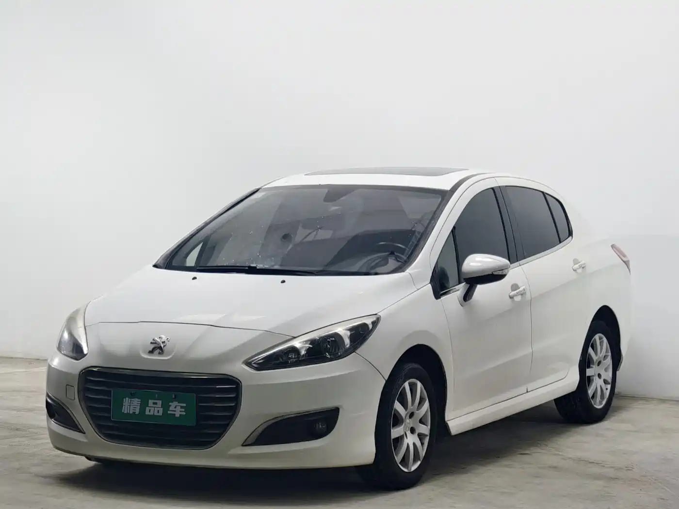 Peugeot 308 2013 2013 Model 1.6L Manual Superior Style