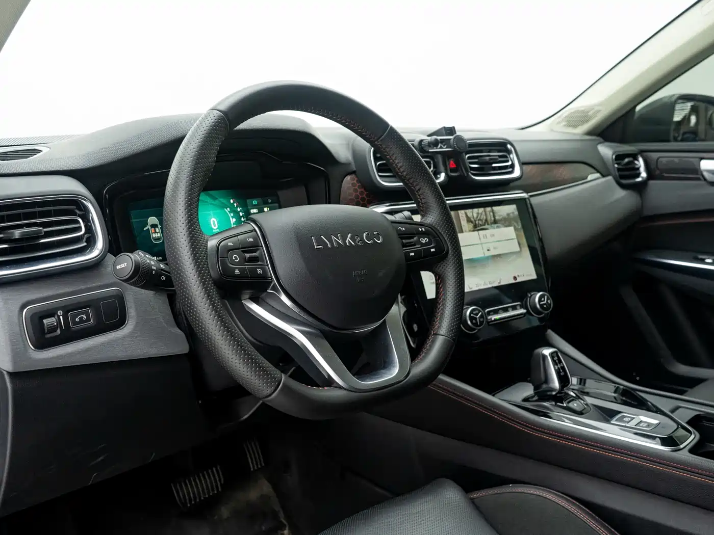 Lynk & Co 02 2019 1.5T DCT 2WD Power Edition China VI фото 5
