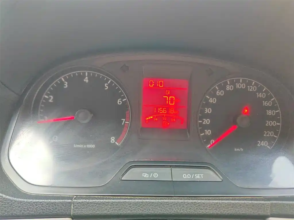 Фото 14 - Volkswagen Jetta