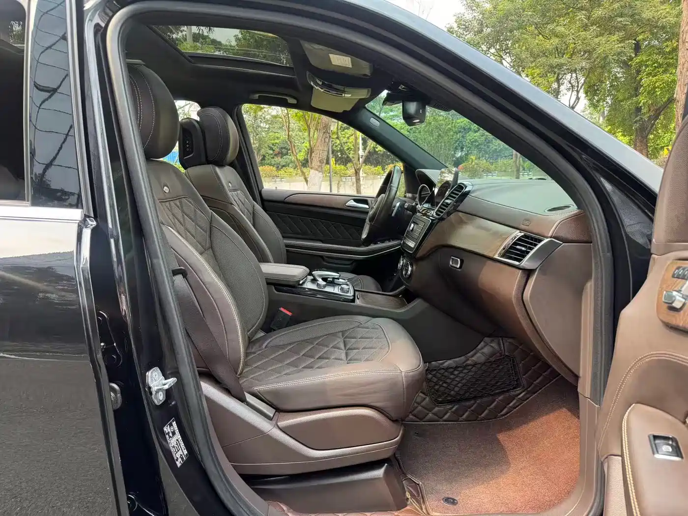 Mercedes-Benz GLS 2018 Facelift GLS 500 4MATIC фото 7