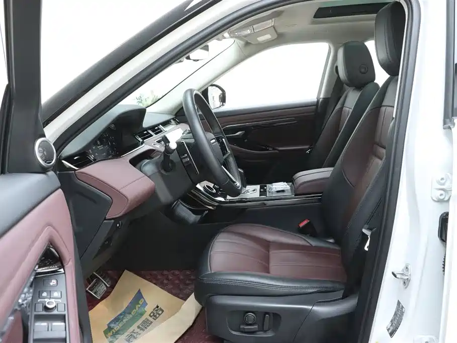 Land Rover Range Rover Evoque 2021 Range Rover Evoque L 249PS R-Dynamic SE Luxury Edition фото 15