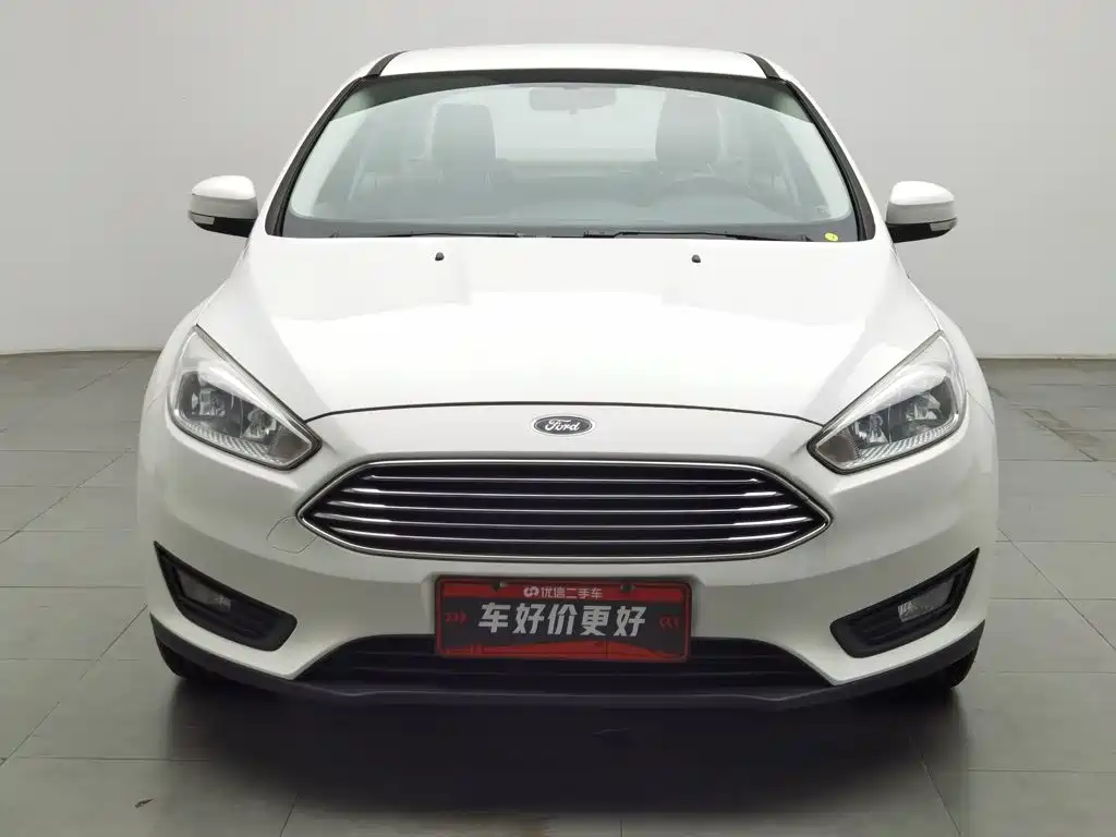 Фото 3 - Ford Focus