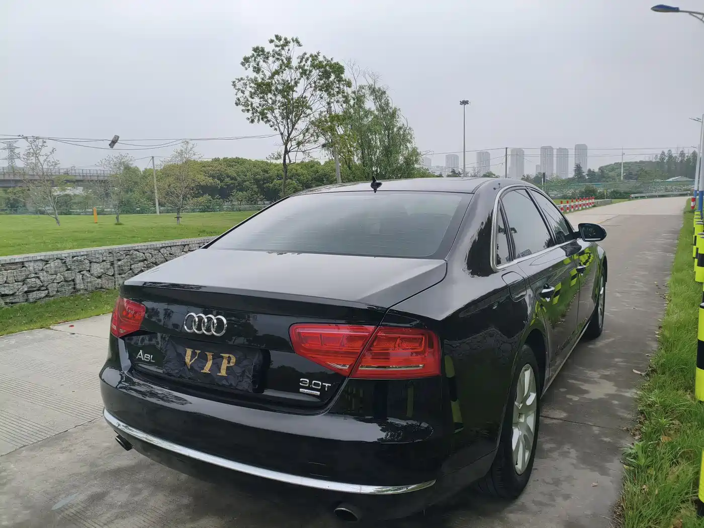 Audi A8 2011 A8L 3.0 TFSI quattro Comfort (245kW) фото 6