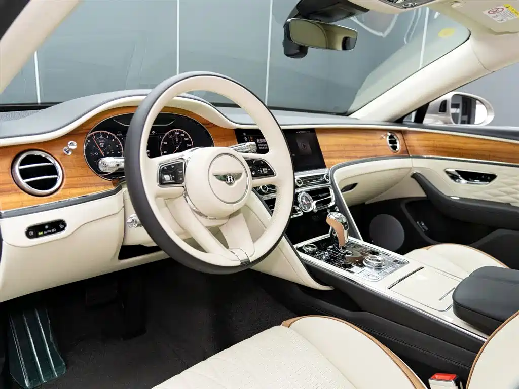 BENTLEY FLYING SPUR PLUG IN HYBRID