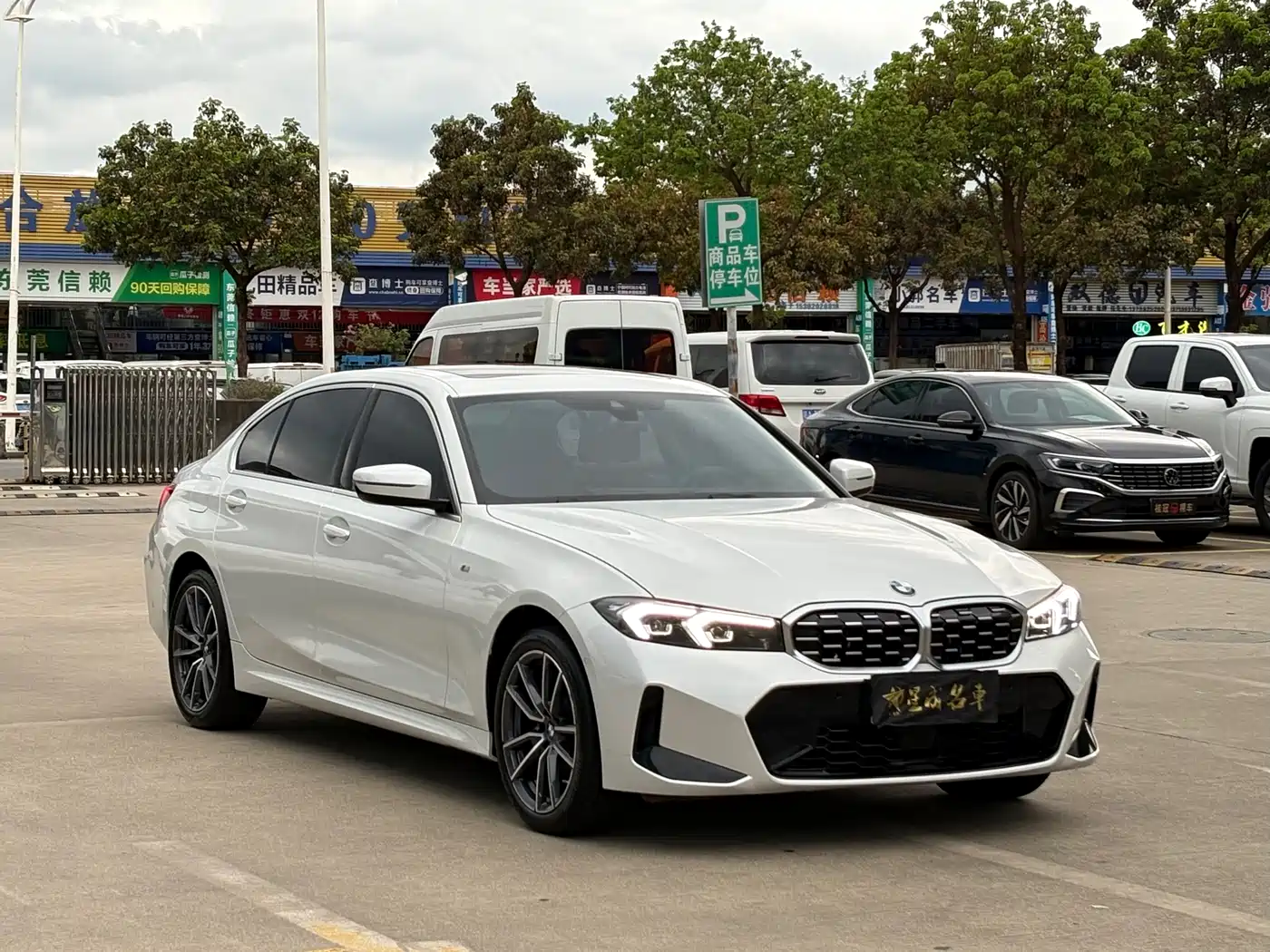 BMW 3-SERIES