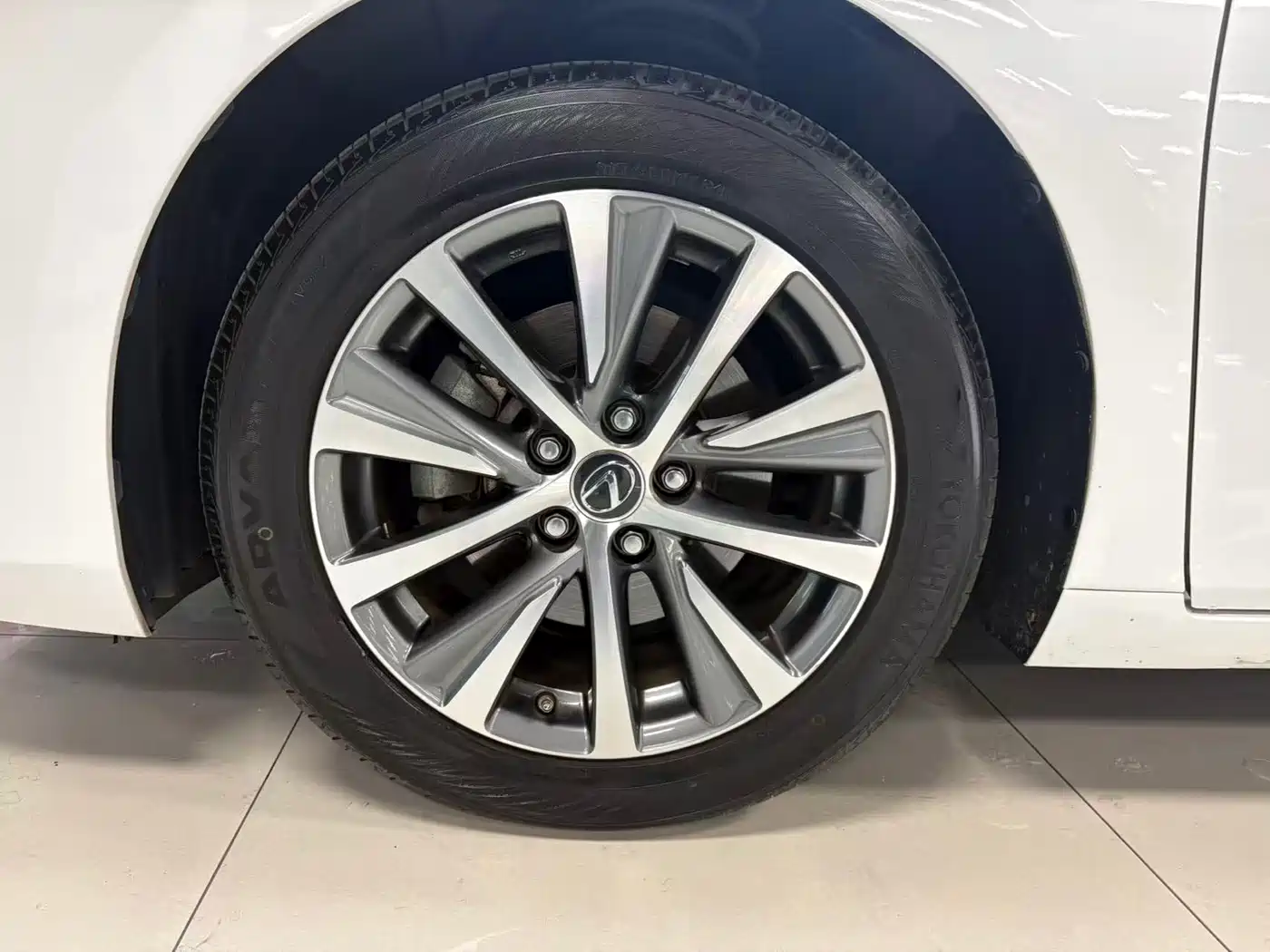 Lexus ES 2020 200 Excellence фото 21