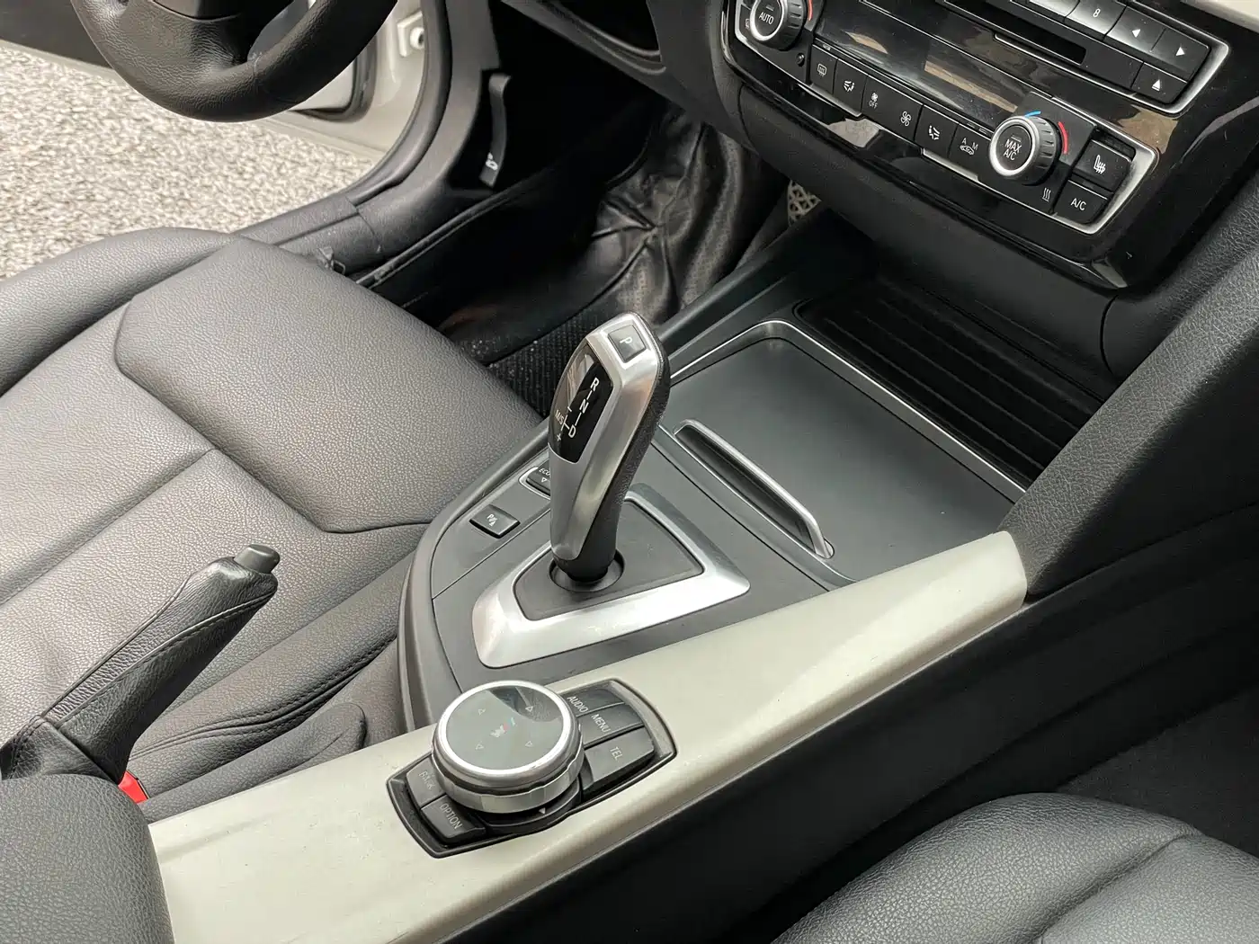 BMW 3 Series 2016 320Li Progressive фото 16