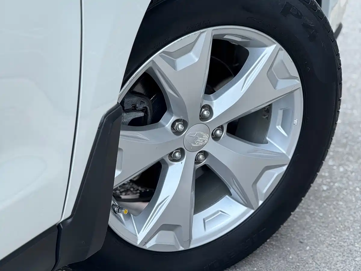 Subaru Forester 2014 2.5i Automatic Elite Edition фото 8