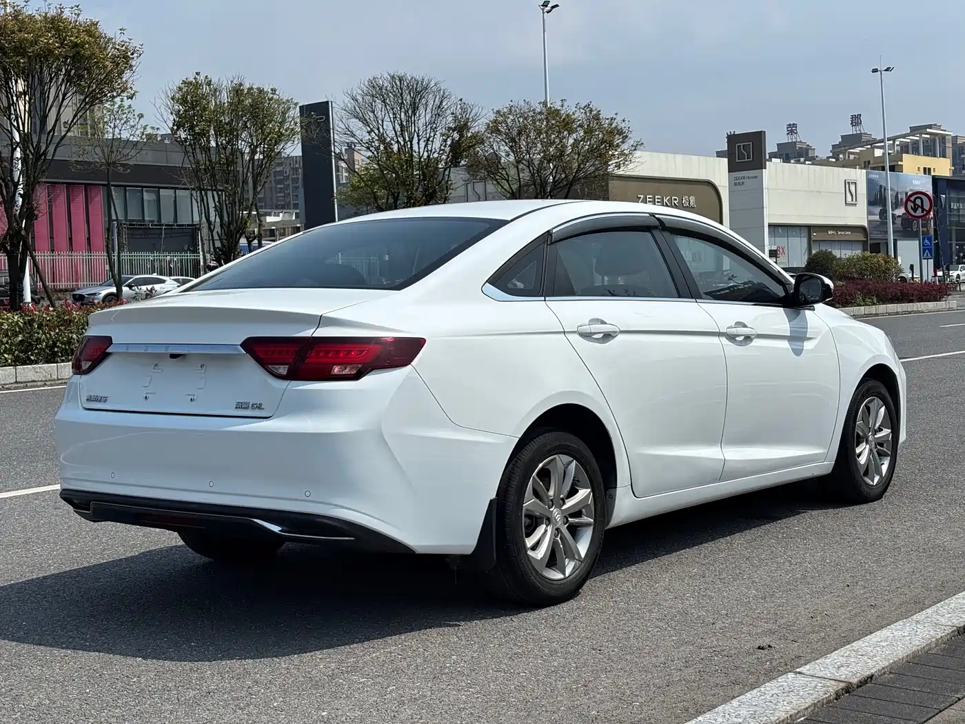 GEELY AUTOMOBILE EMGRAND GL