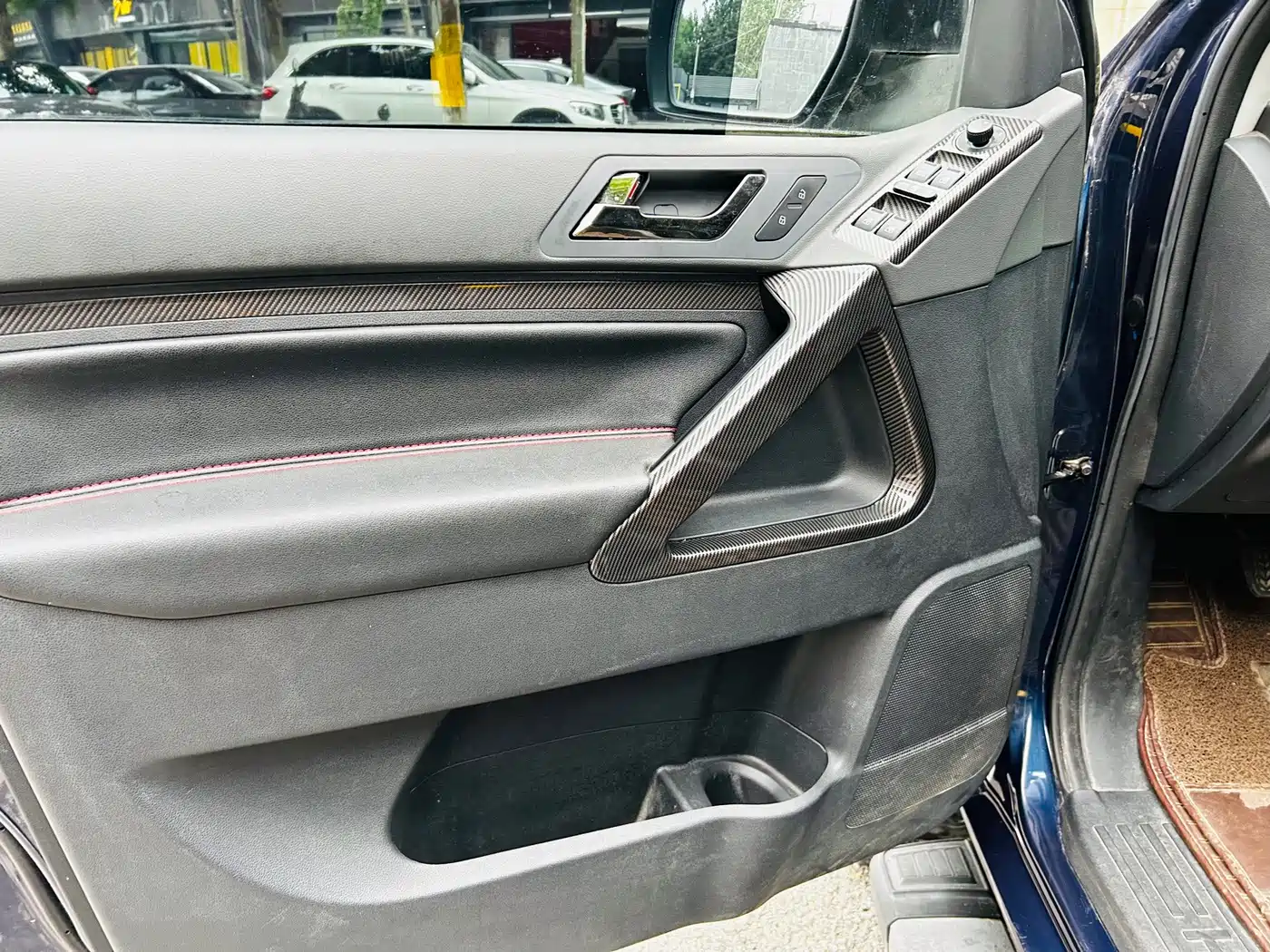 Huanghai N3 2019 2019 2.4T Manual 4WD Premium Edition China VI 4K22D4T