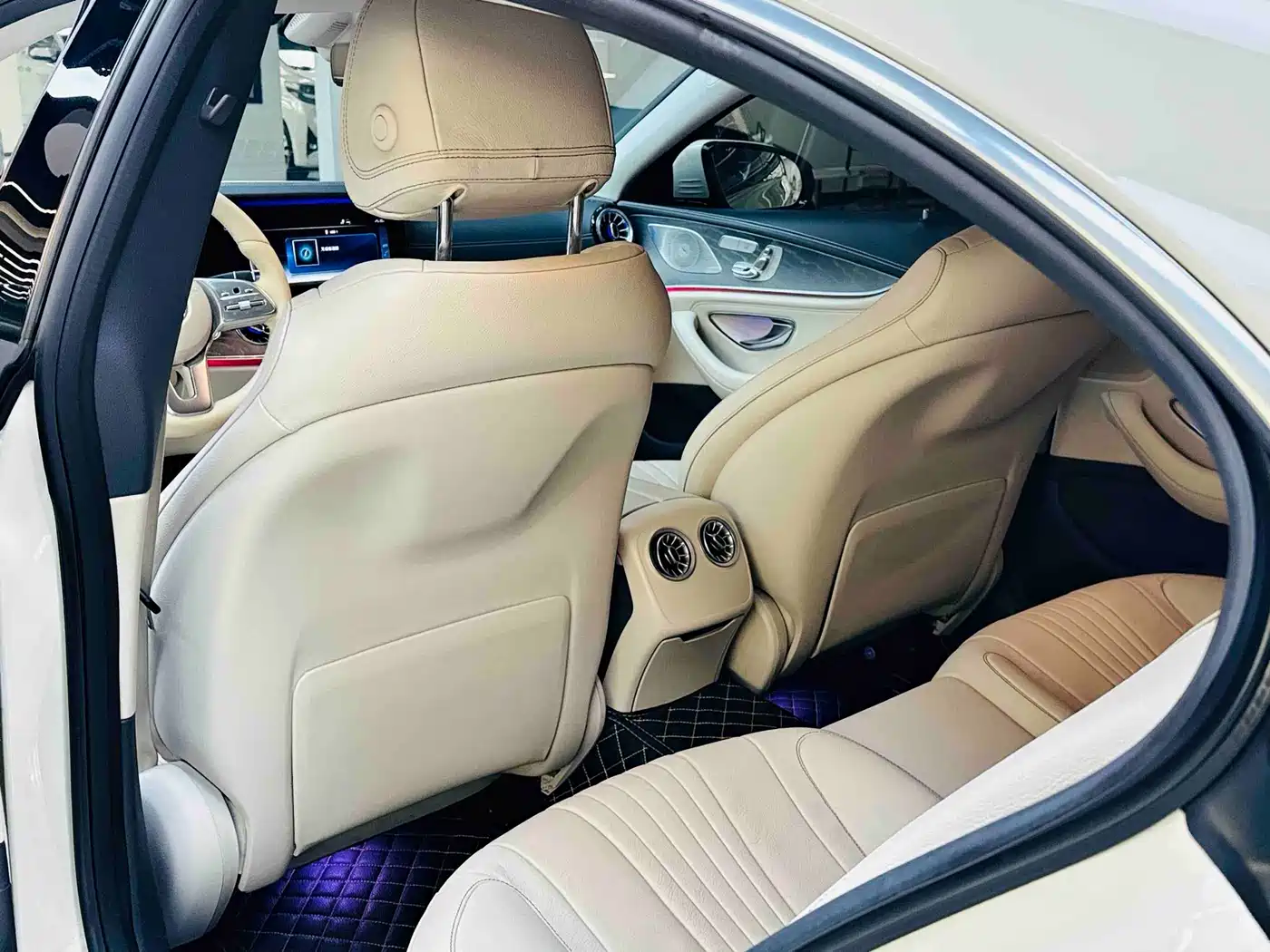 MERCEDES-BENZ CLS