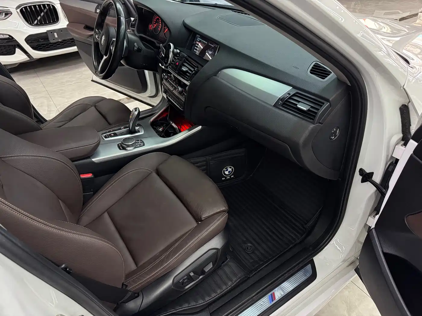 BMW X4 2016 Model xDrive20i M Sport фото 15