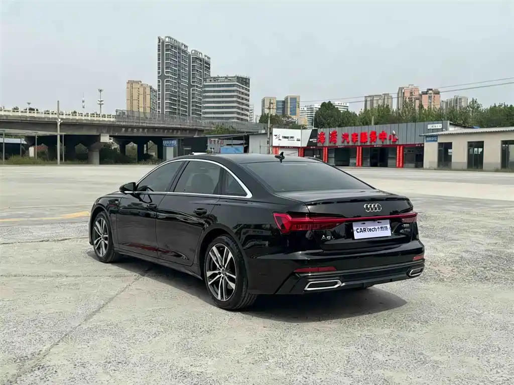 Audi A6L 2021 40 TFSI Luxury Sport фото 7