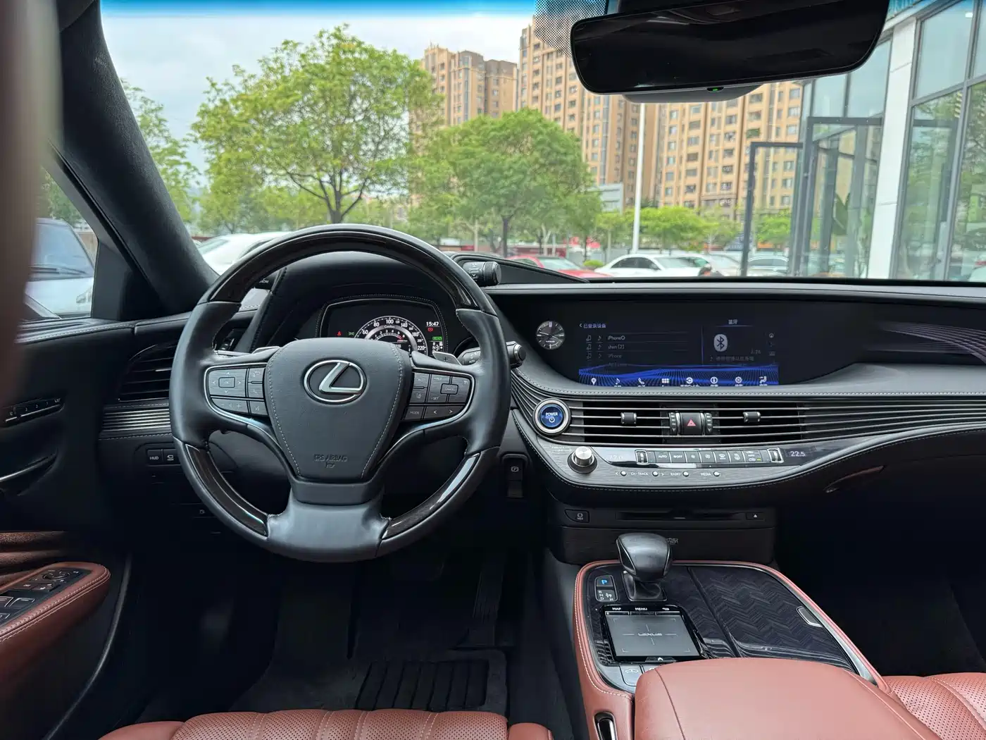 Lexus LS 2018 500h Executive Edition China V фото 13