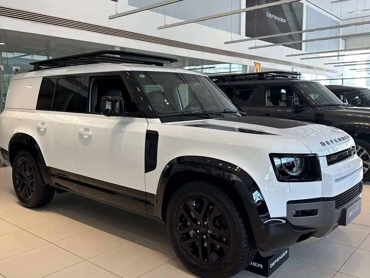 Land Rover Defender 2026 Model 130 3.0T P400 Expedition Special Edition