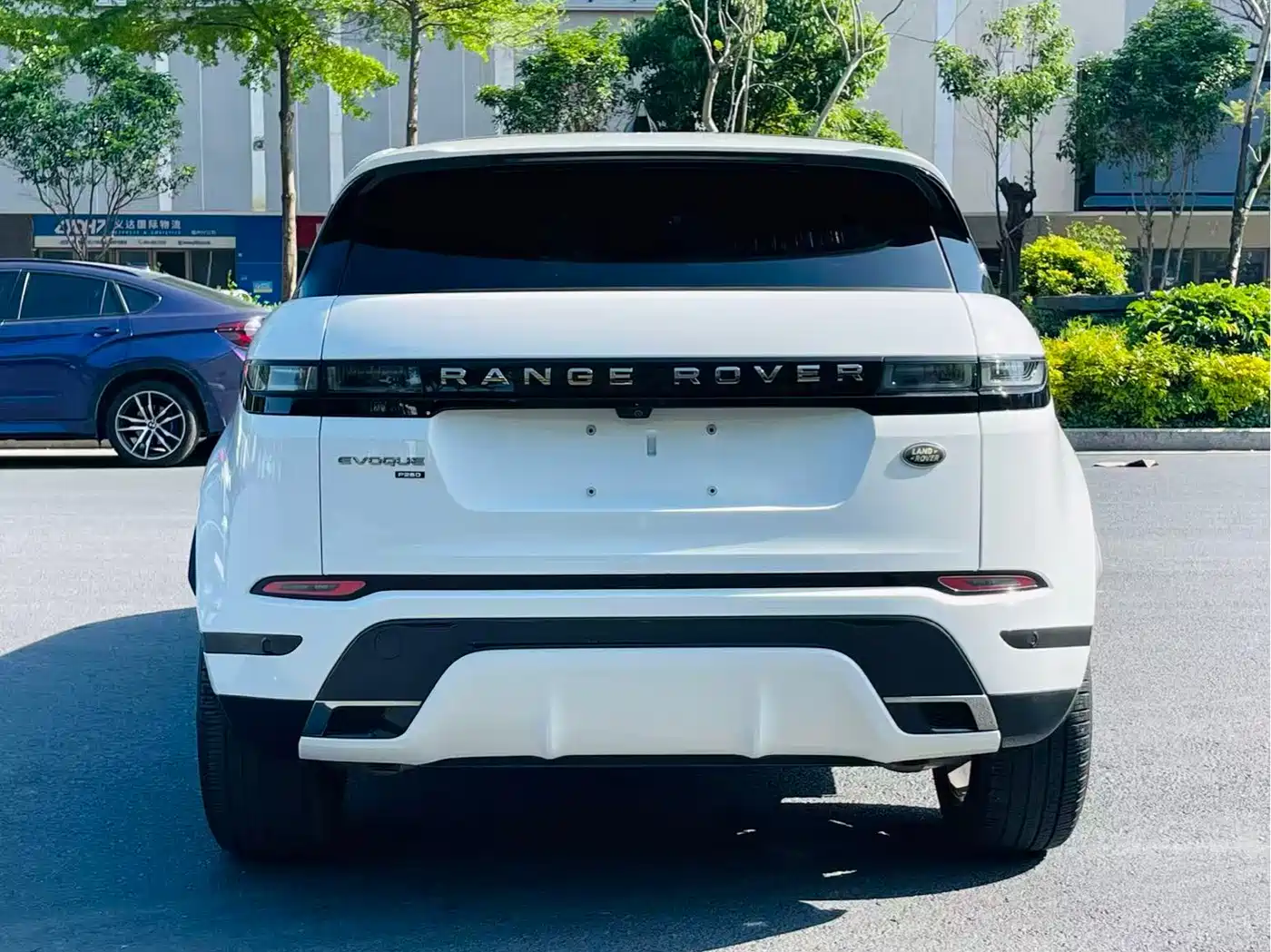 Land Rover Range Rover Evoque 2021 Range Rover Evoque L 249PS R-Dynamic S Performance Edition фото 9