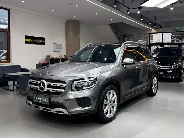 MERCEDES-BENZ GLB