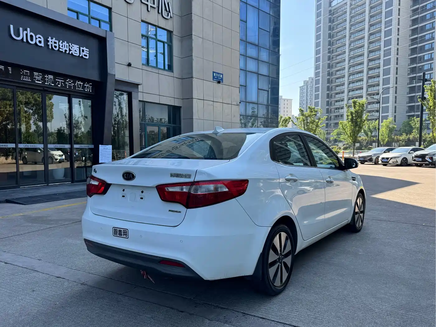 Kia K2 2012 Sedan 1.6L AT Premium ECO Commemorative Edition фото 4