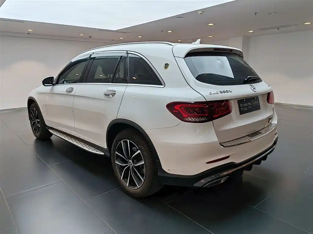 Mercedes-Benz GLC 2020 Facelift GLC 300 L 4MATIC Dynamic фото 4