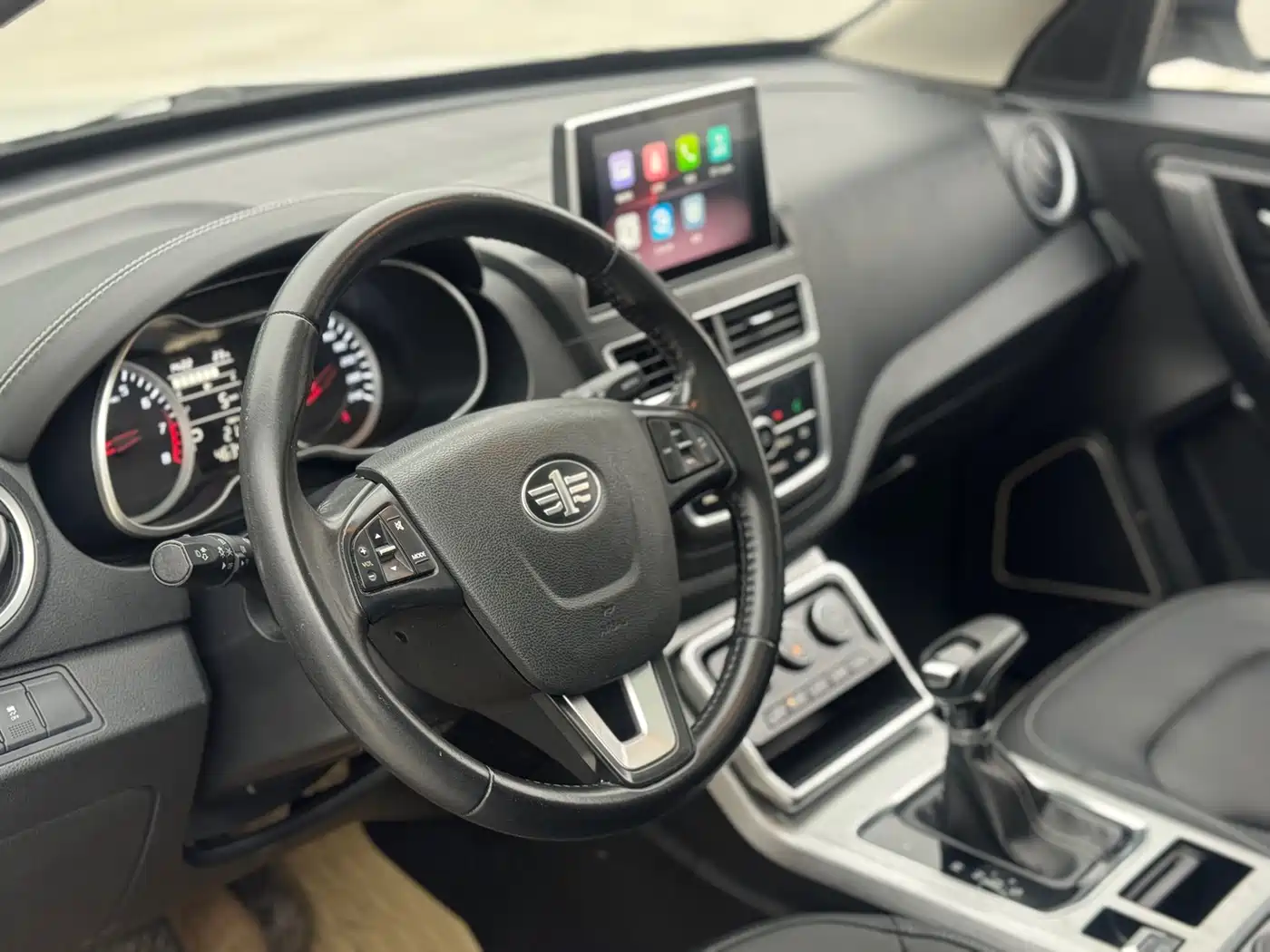 Besturn X40 2019 2019 1.6L Auto Luxury Type China V