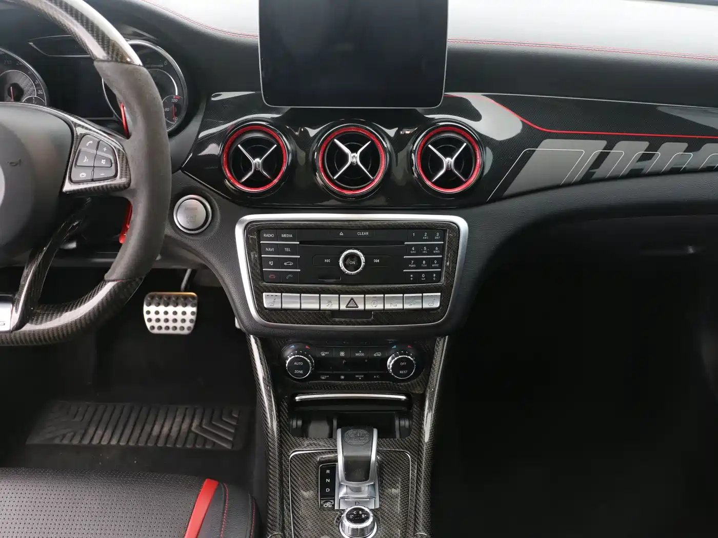 Mercedes-Benz CLA AMG 2017 Facelift AMG CLA 45 4MATIC фото 4