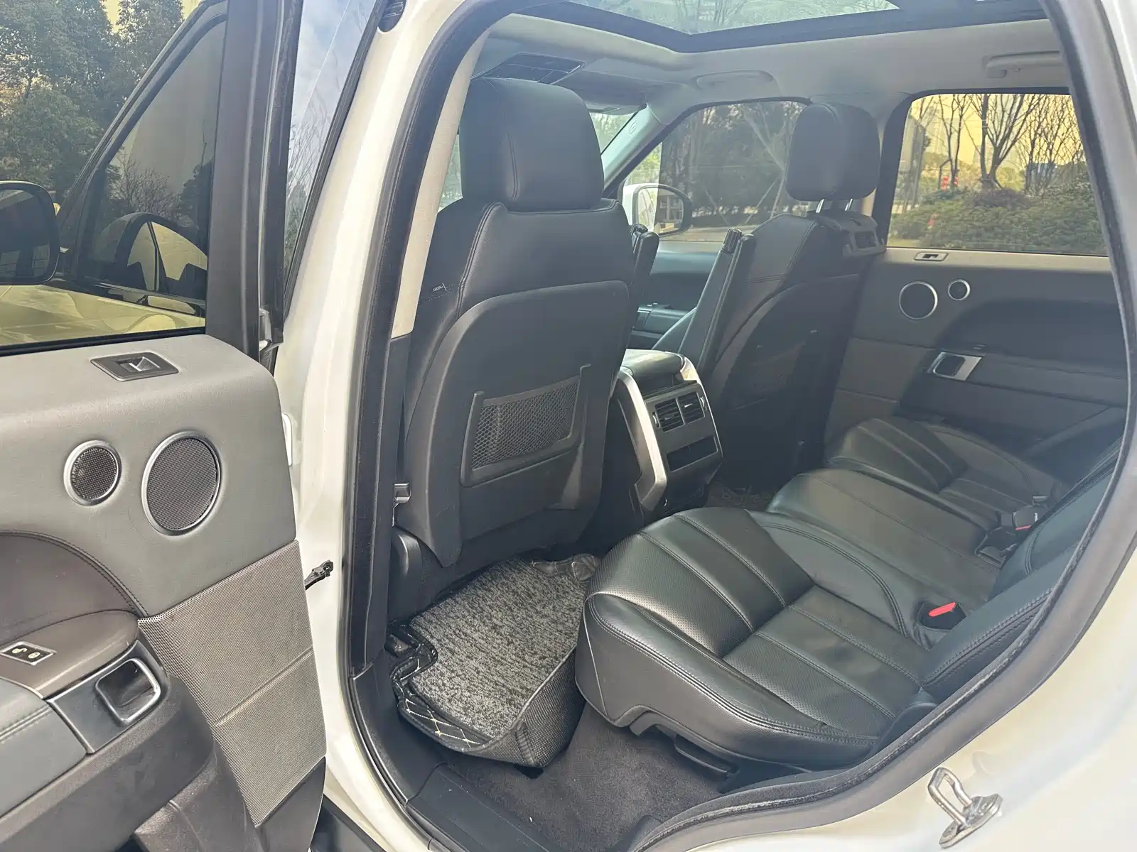 Photo 10 - Land Rover Range Rover Sport
