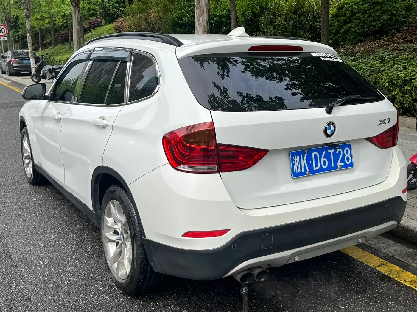 BMW X1 2014 sDrive18i Leading Edition фото 5