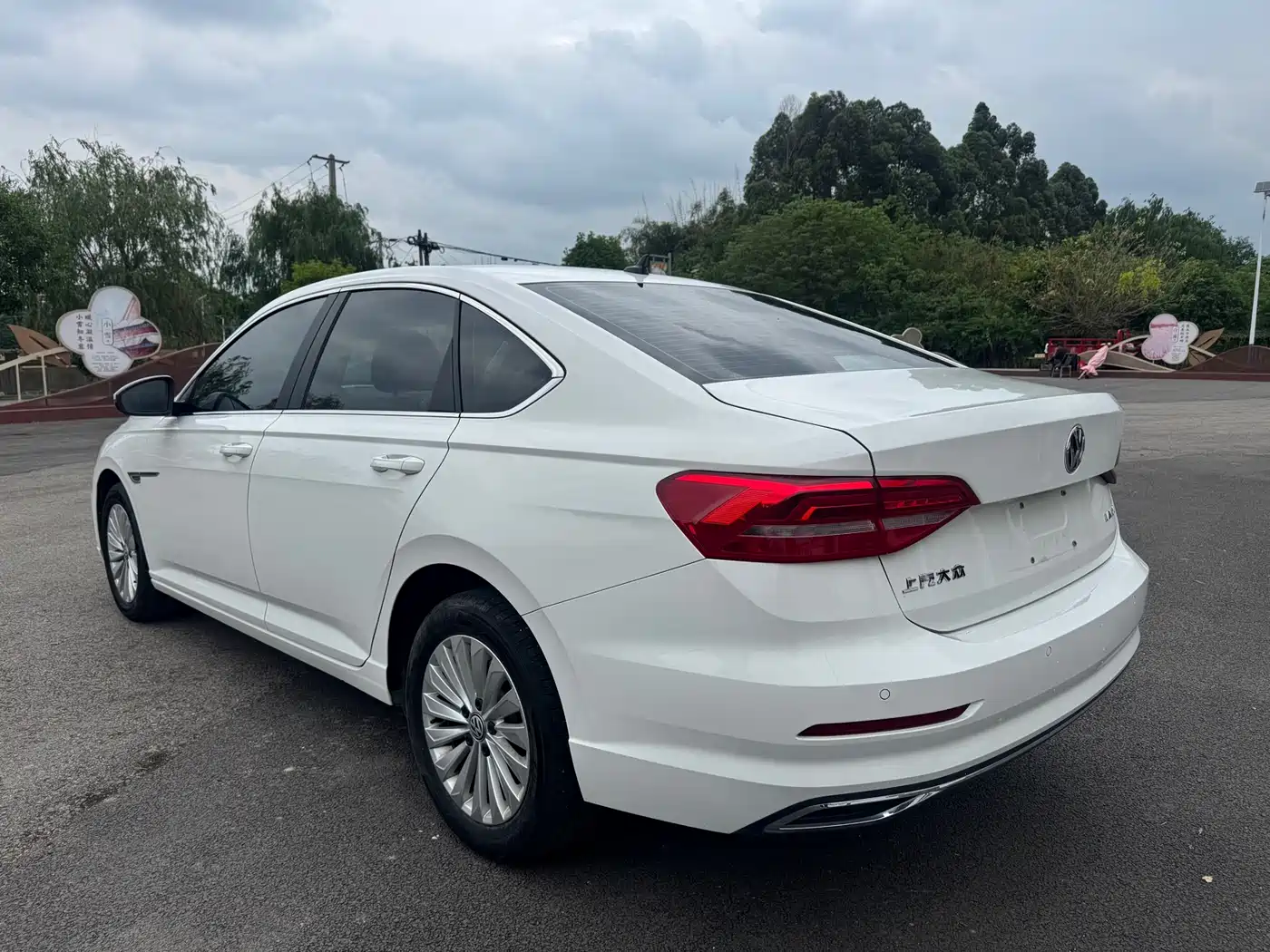 Volkswagen Lavida 2019 1.5L Automatic Comfort Edition China VI фото 5