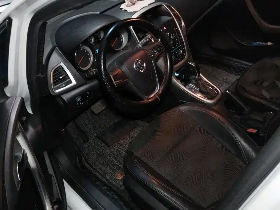Фото 9 - Buick Excelle