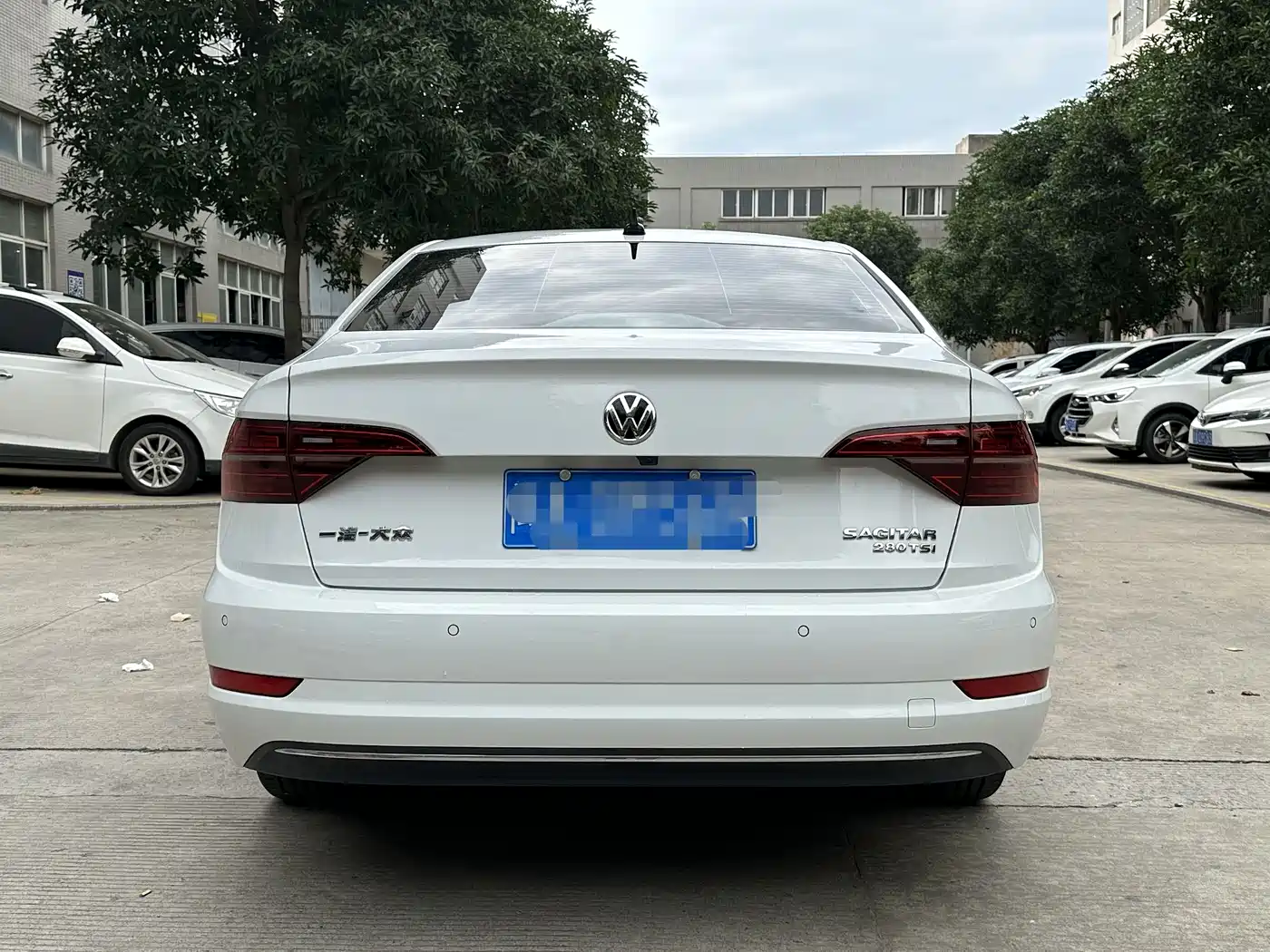 Volkswagen Sagitar 2022 280TSI DSG Surpassing Edition фото 4