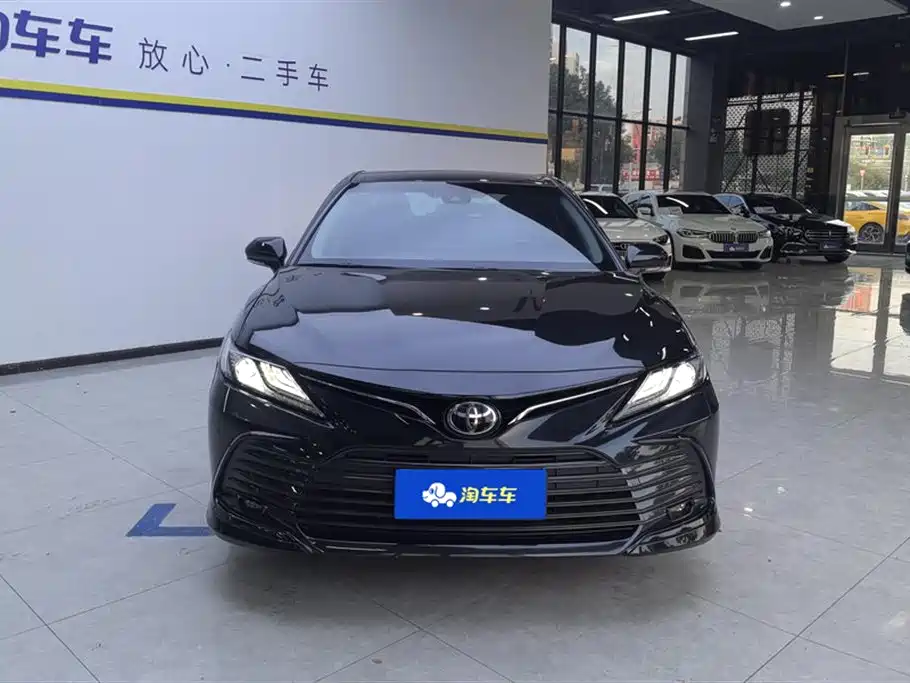 Toyota Camry 2021 2.0G Luxury Edition фото 2