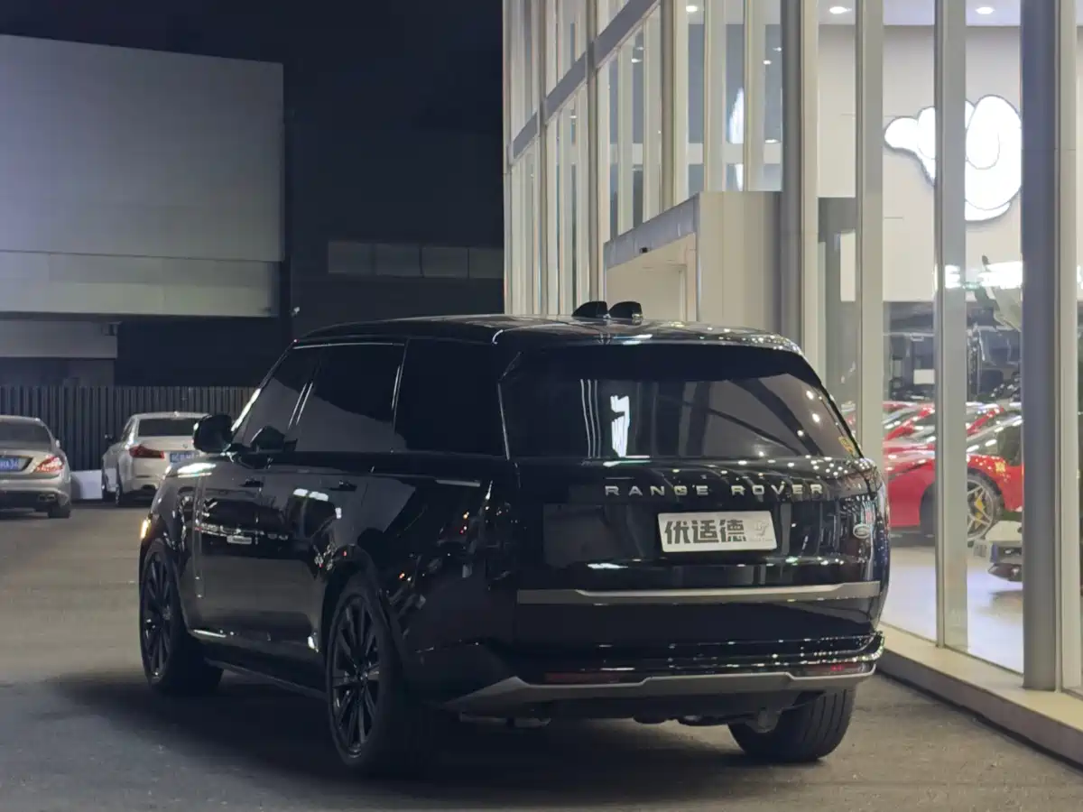 2026 Land Rover Range Rover