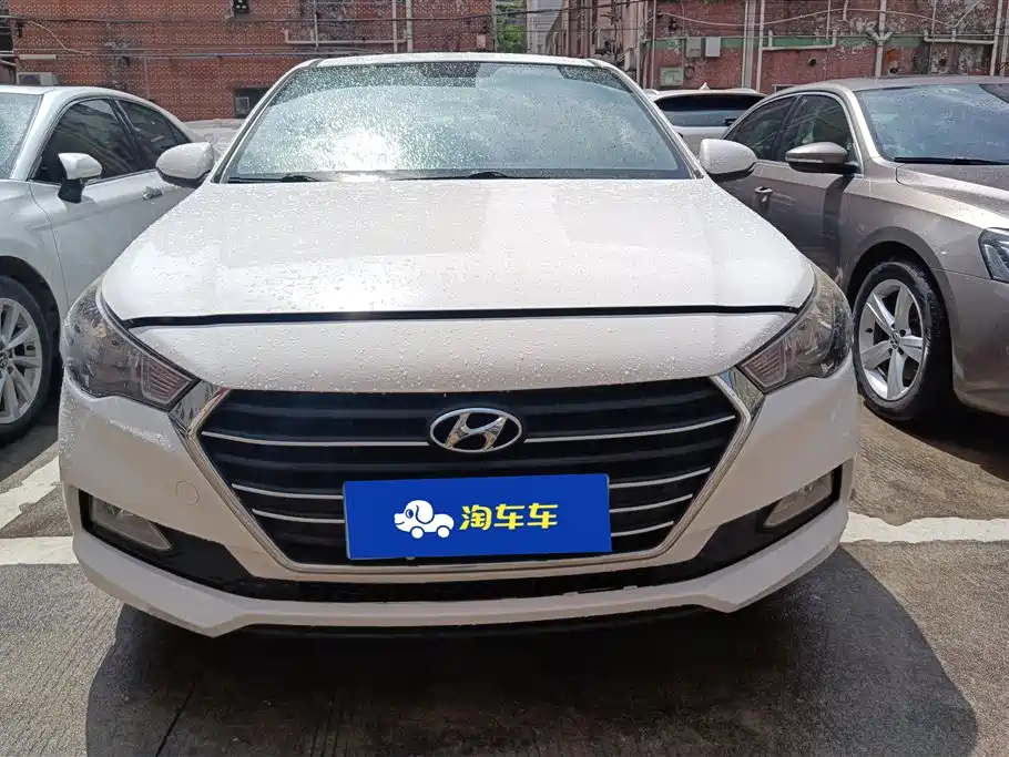 HYUNDAI ACCEPT