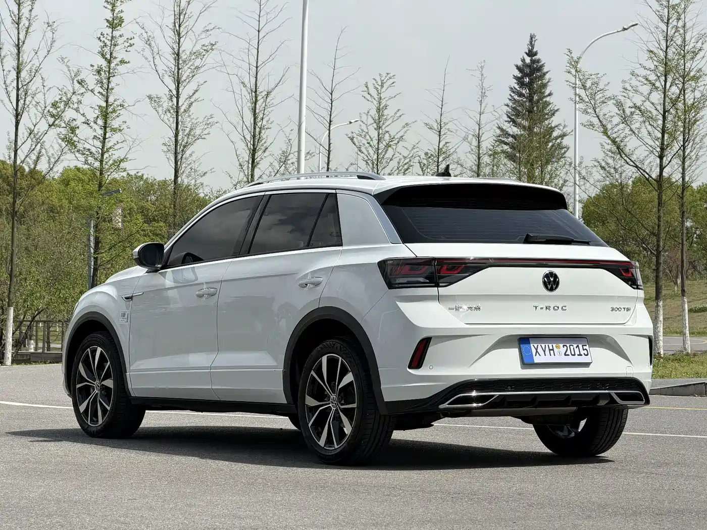 Volkswagen T-ROC 2024 300TSI DSG 2WD Morning Light Edition фото 19