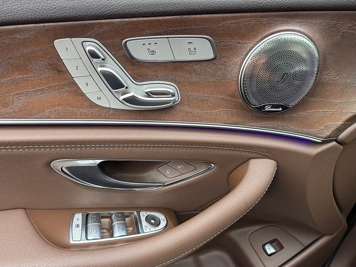 Mercedes-Benz E-Class 2017 E 300 L Luxury фото 20