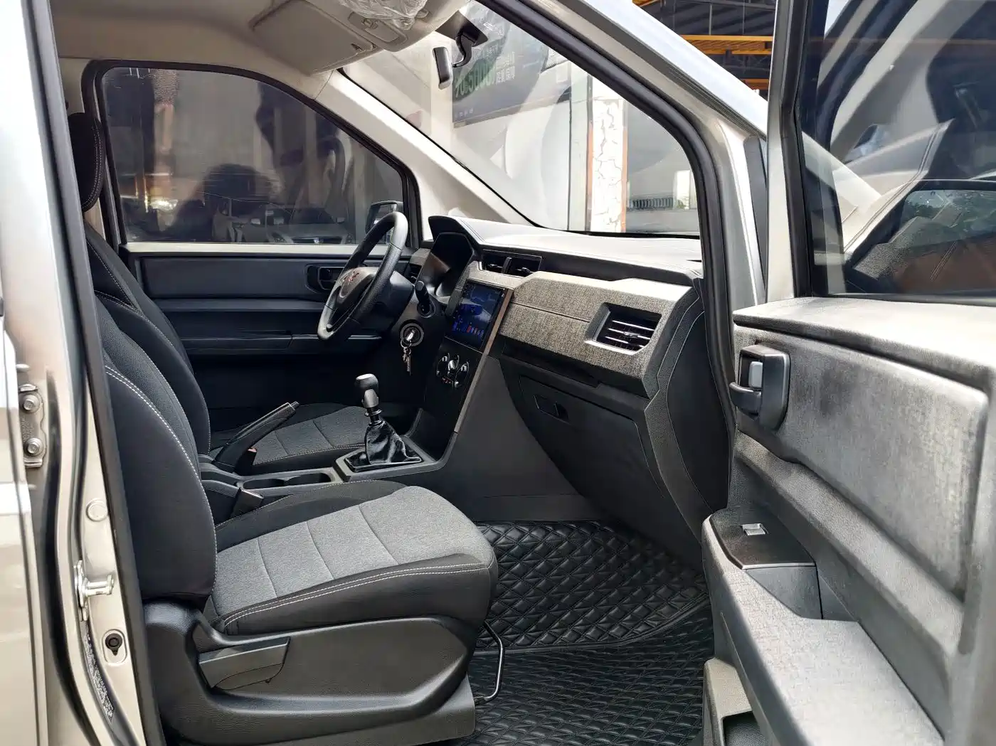 Wuling Motors Wuling Hongguang PLUS 2022 2020 1.5L Manual Standard 5-seater