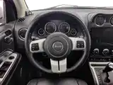 Фото 11 - Jeep Compass (Import)