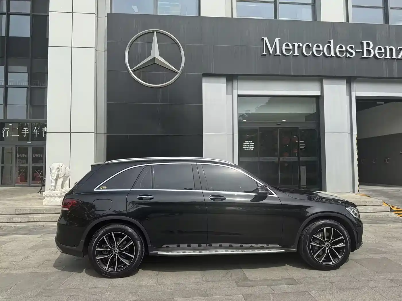 Mercedes-Benz GLC 2021 GLC 300 L 4MATIC Sporty фото 23