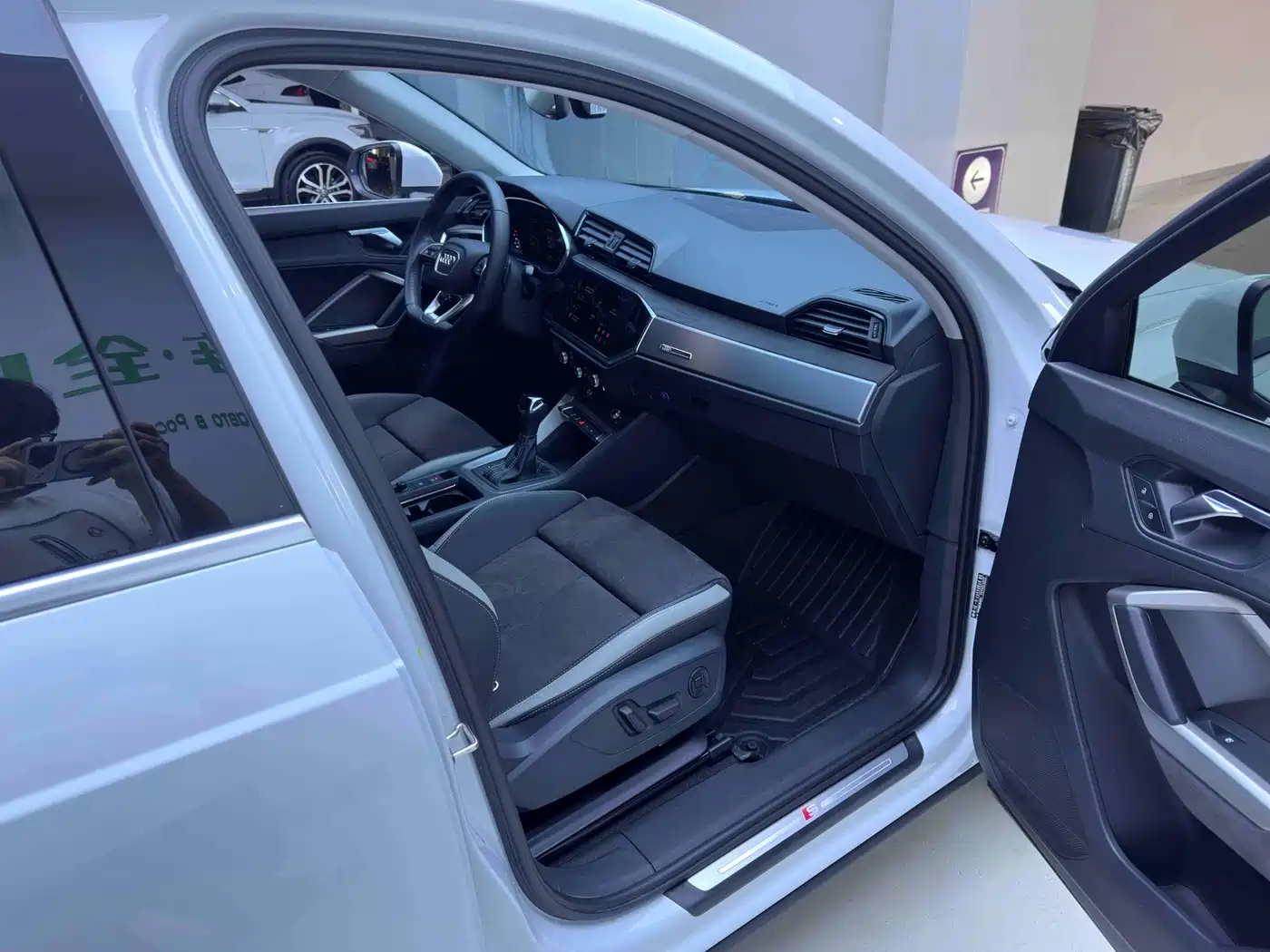 Audi Q3 2023 35 TFSI Fashion Dynamic (1.4T) фото 11