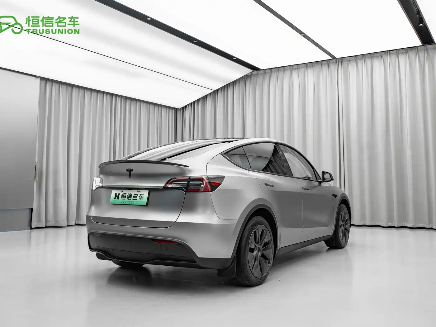 Фото 4 - Tesla Model Y